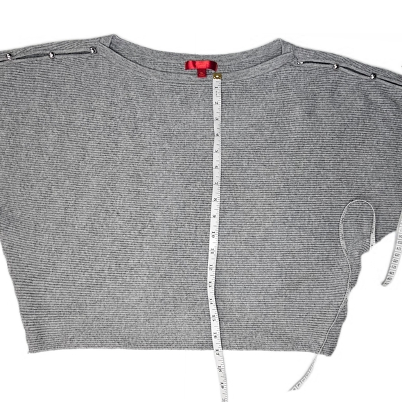 Jennifer Lopez Scoop Neck Heather Gray Peekaboo Button-Detail Ribbed Sweater XL - Picture 9 of 12